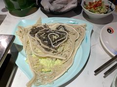 -二荆条·蜀鲜汇城市森林火锅