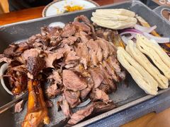 蒙古烤羊腿-九十九顶毡房(阜石路店)