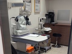 -LensCrafters亮视点(东方新天地店)