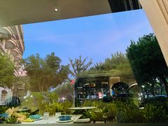 景观位-菲乐餐厅(三十年经营·湖滨路店)