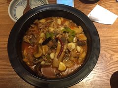 -云海肴·汽锅鸡·云南菜(天山百盛优客店)