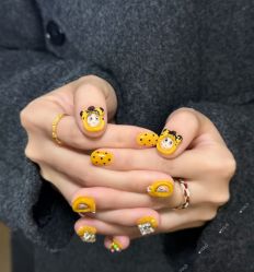 -MB·nail美甲美睫