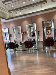 -一東造型烫发染发