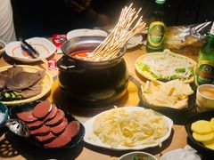 尚品毛肚锅-尚品小土屋涮毛肚(李沧万达店)