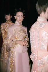 -Renee芮亦婚纱(原丽莎)
