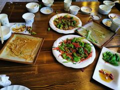 -萨宁音登锡伯风味餐厅(一楼店)