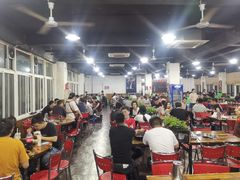 大堂-皖北巫氏三胖地锅鸡(长淮总店)