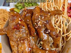 -捌贰虾蟹·江湖菜馆(江汉路店)