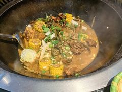 -袁小二大东北铁锅炖(吉祥村总部)