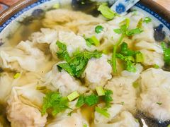 招牌野馄炖-老谢野馄饨(延安路店)