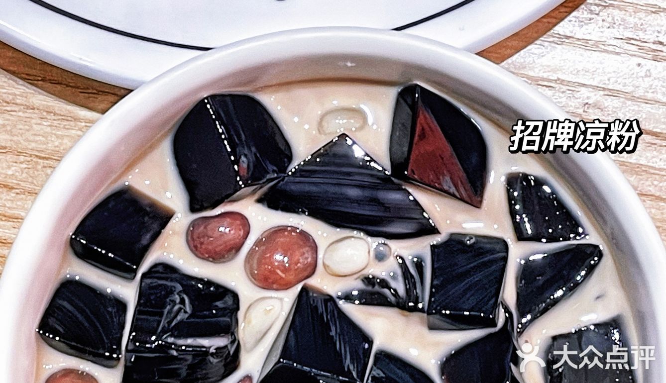 不素之徒｜一道牛腩煲就能在深圳封神？