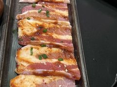 -山川小町·极番烧肉(新地假日广场店)