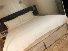 -上海品尊辉盛名致精品酒店公寓