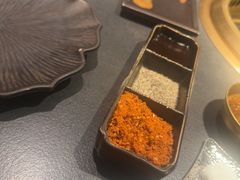-铭牛烧肉·和牛海鲜自助(高新月牙湖店)