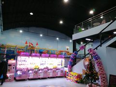 -嘿哟动霸CHUA·新潮玩运动娱乐中心·蹦床滑冰团建乐园