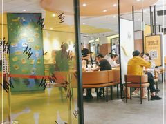 门面-麦当劳(百联西郊购物中心店)