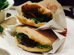 -一叶一世界·素食餐厅(锦华万达店)