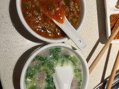 -海底捞火锅鲜切牛肉主题店(长寿路店)