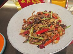 -川流不息·地道川菜·小龙虾(松东路店)