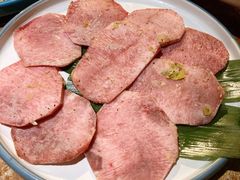 上等牛舌-炼火烤肉店