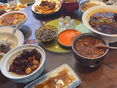 -川流不息·地道川菜·小龙虾(松东路店)