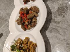 -朱记乳鸽王·非遗石岐乳鸽·全鸽宴(大兴旗舰店)