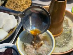 -洞庭洲·防空洞火锅·烧烤·铜锅涮肉(新百广场店)