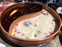 -三人行骨头王火锅(长寿店)