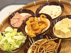 -碰湘地·鲜切牛肉麻辣烫(新世纪家园店)