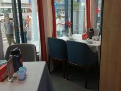 -有红鸡毛店·川菜(建设路店)