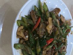 -鹏城人家海鲜酒家·23年老字号(较场尾店)