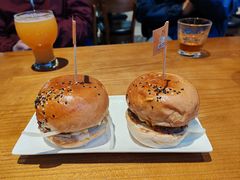 -HUZI虎滋精酿餐吧(京西大悦城店)