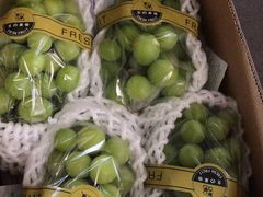 -上海龙吴水胜海发市场