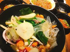 -万记麻辣烫国展总店