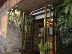 -春天里·老街坊餐厅(港隆广场店)