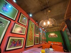 -香巴拉云南餐厅(华莱坞店)