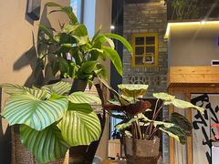 -墨居上隐·院子里火锅(峨眉店)