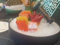 -鼎泰亨·海鲜牛肉餐厅(滨江店)