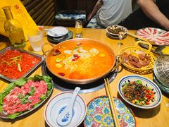 -洱火云南酸菜牛肉火锅(石景山当代商城店)