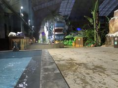 -望儿山温泉水乐园