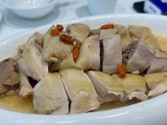 隔水蒸鸡-至潮餐厅精致粤菜·活鲈鱼·走地鸡(珠江新城店)