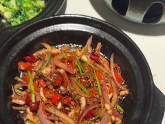 -八府香鸭·啫啫煲(华山路店)