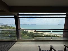 -三亚湾海居铂尔曼度假酒店