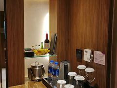 -上海滴水湖皇冠假日酒店