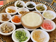 -包整·丝娃娃(一览甲秀楼风景店)