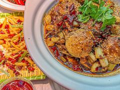 -肥肥虾庄·金牌油焖大虾(沙湖店)