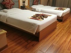 -威尼斯温泉会馆(青龙山大街)