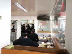 大堂-张阿三馄饨店