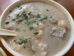 -洲心明记烧肉大粥