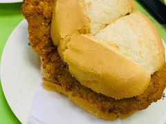 猪扒包-胜利茶餐室